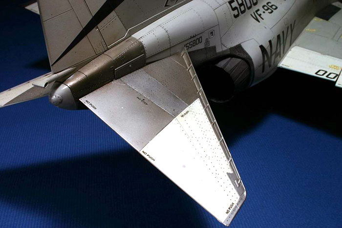 F-4J Phantom II by Aloong (Tamiya 1/32) F-4J Phantom II by Aloong (Tamiya 1/32)